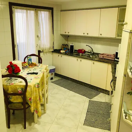 Ferienwohnung Piso Amplio En Vigo Con Parking Exterior foto