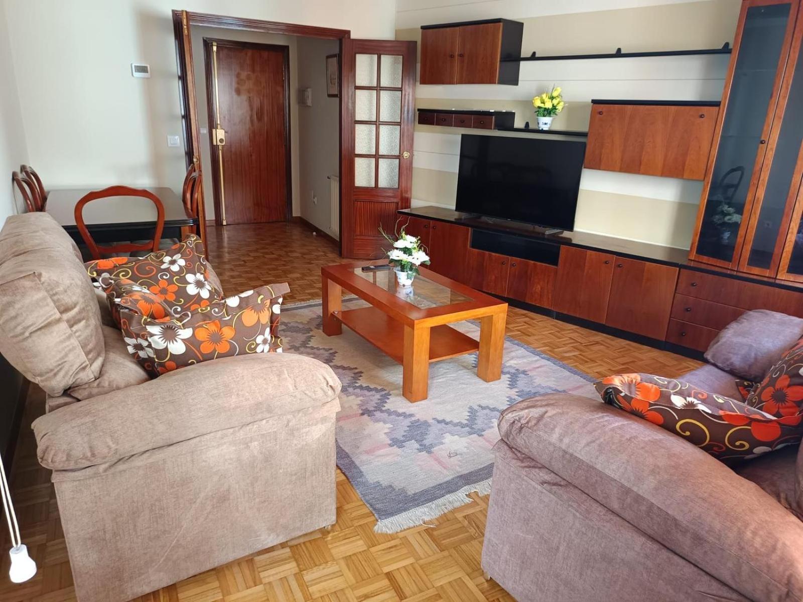 Piso Amplio En Con Parking Vigo